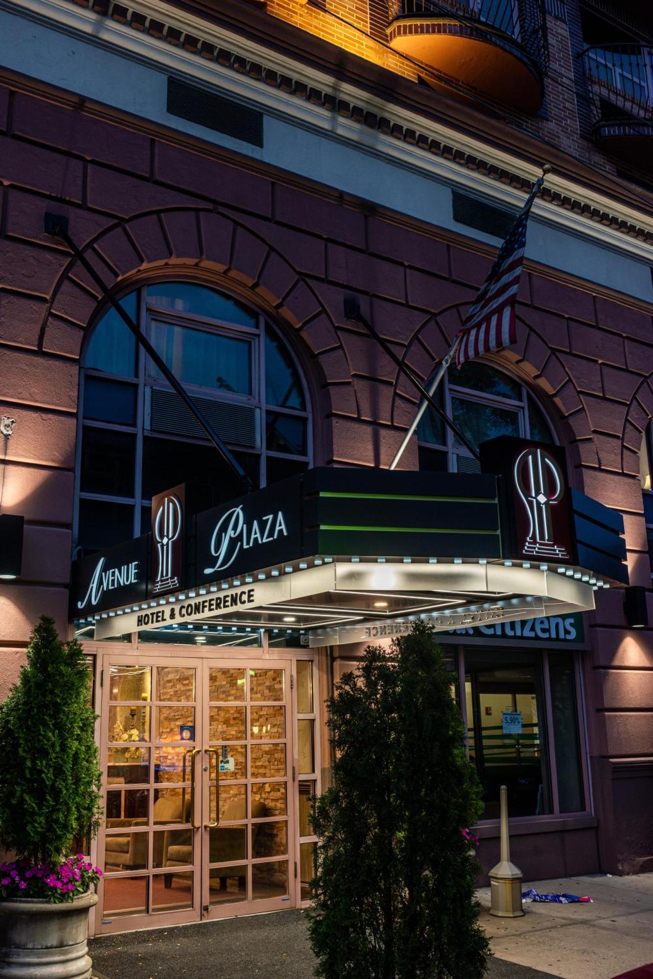 The Avenue Plaza Hotel New York Exterior photo